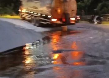 Pengendara Diminta Hati-hati Melintasi Liku Sembilan, Jalan Licin Ada Tumpahan CPO