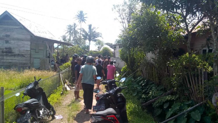 Wanita Paruh Baya Ditemukan Tak Bernyawa di Aliran Irigasi