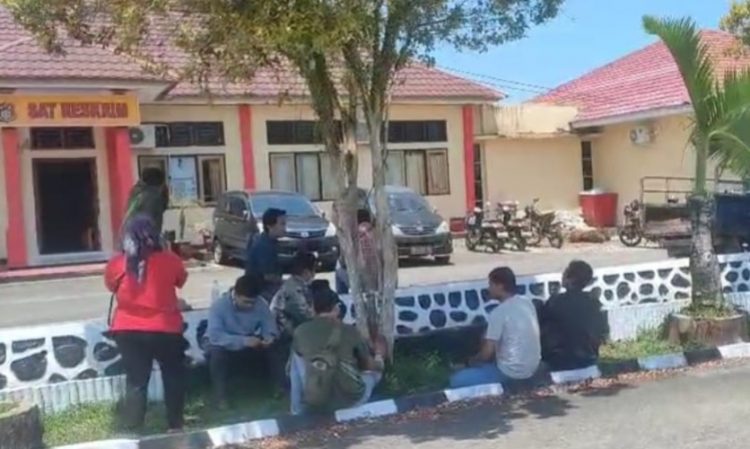 Puluhan Warga Tanah Abang Ditipu Honorer Puskesmas dengan Modus Investasi