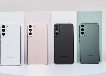 Cari HP yang Tangguh? Ini 5 HP Samsung Tahan Air
