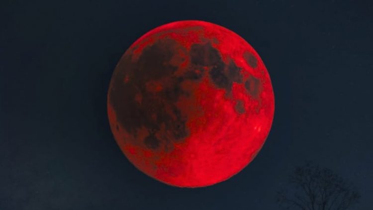 Blood Moon, Malam Ini Bulan Berubah Warna Menjadi Merah