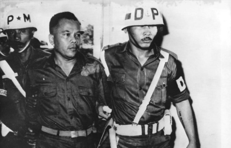 G30S PKI, Kisah Tertangkapnya Letkol Untung, Tabrak Tiang Listrik dan Digebuk Massa