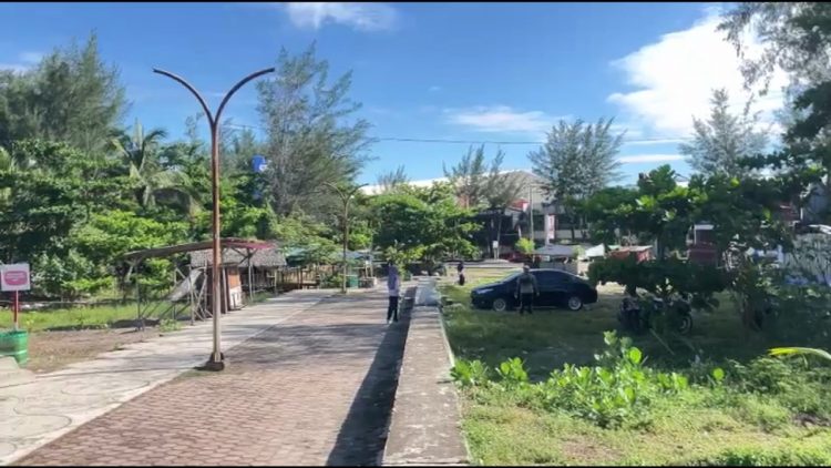 Pedagang di Pantai Panjang Diminta Kandangkan Hewan Peliharaan, Sering Ganggu Pengunjung