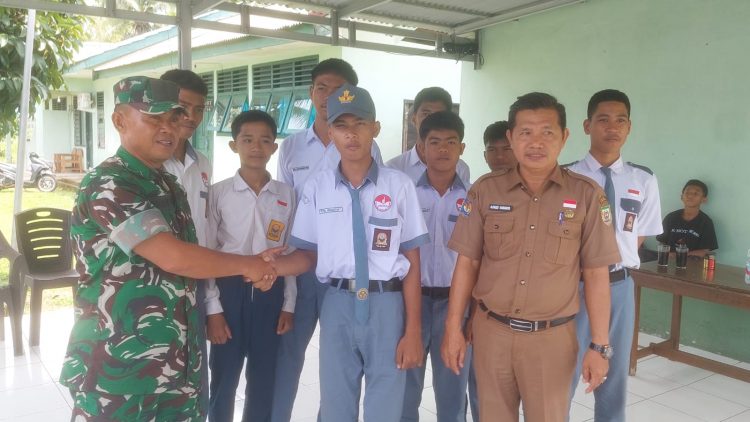 Usai Dibina Koramil 407-01 Pondok Kelapa, Siswa SMKN 2 Bengkulu Tengah Dikembalikan ke Sekolah