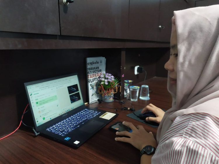 WhatsApp Web Erorr Tidak Bisa Scroll