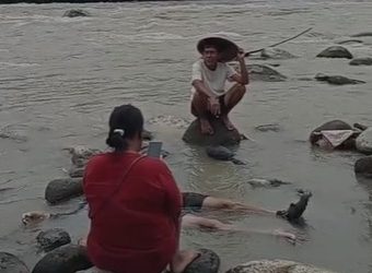 Penemuan Jenazah di Muara Sungai Guru Agung Padang Guci