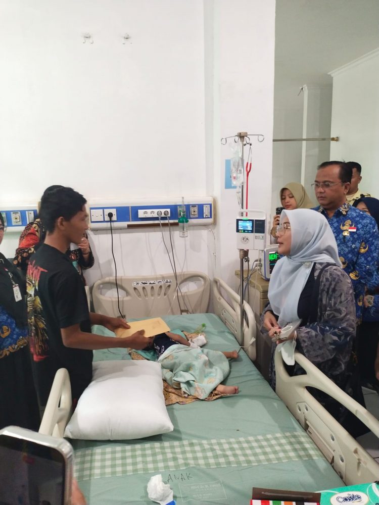 Ada Opsi Operasi untuk Khaira, Pejabat Kemenkes RI Ungkap Penyebab Cacing Gelang di Tubuh Khaira