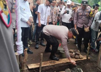 Kapolda Bengkulu Bangun Rumah untuk Warga Miskin di Kepahiang