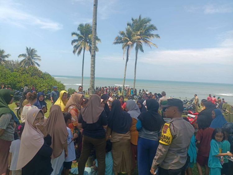 Kapal Nelayan Terbalik di Perairan Bengkulu Utara, Satu Selamat Satu Meninggal Dunia dan Satu Dalam Pencarian
