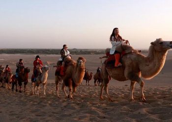 Ini Ciri Orang Pertama yang Mendengarkan Suara Sangkakala, Setelah Itu Kiamat dan Dunia Hancur