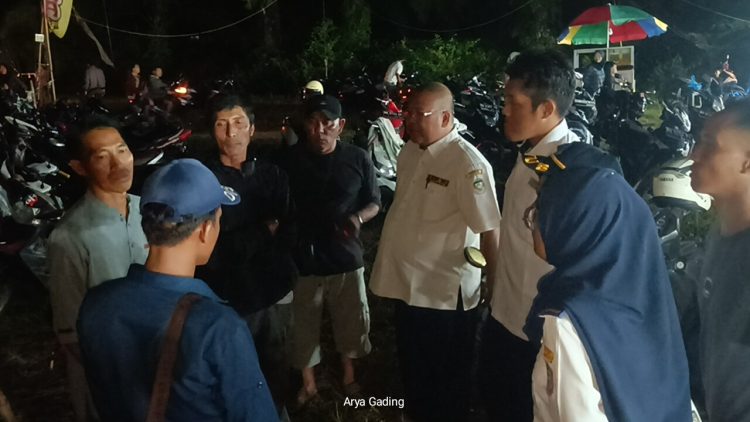 Parkiran Pasar Malam Semrawut, Dinas Perkimhub Seluma Turun Lakukan Penertiban