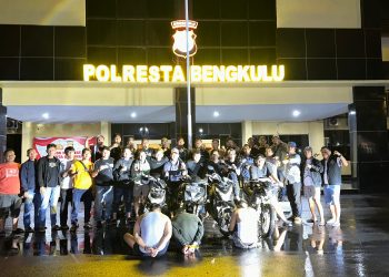 Polisi Harus Berjibaku Meringkus Bandit Curanmor Ini, Mobil Sampai Terperosok ke Jurang