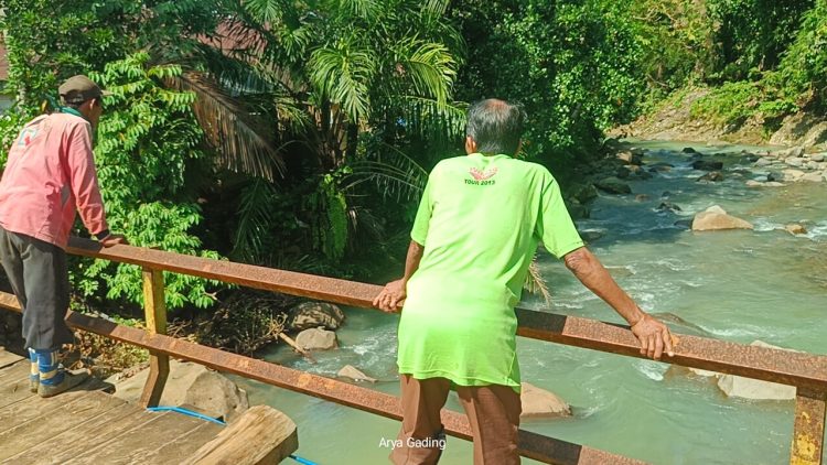 Terbawa Air Bah, Tim SAR Gabungan Susuri Sungai Sejauh 10 KM Cari Nenek Siha