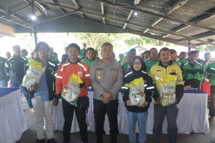 Kapolda Bengkulu Dinobatkan Jadi Bapak Ojol Bengkulu