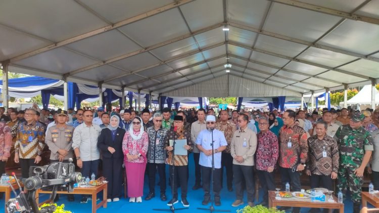 Wujudkan Desa Bersih Narkoba, Mendes Yandri Susanto Gaungkan Deklarasi Perang Terhadap Narkoba