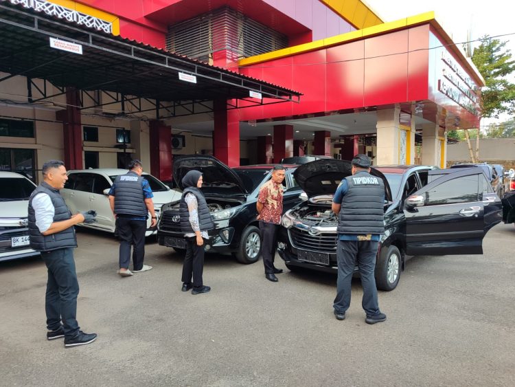 Diduga Hasil Gratifikasi, Mobil Direktur PDAM Tirta Hidayah dan Kabid Disita Ditreskrimsus Polda Bengkulu