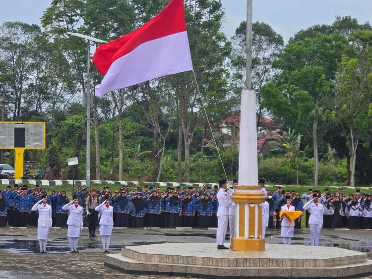 Peringati Hari Pahlawan, Bupati Mukomuko Choirul Huda Ajak Warga Teladani Semangat Juang Para Pejuang