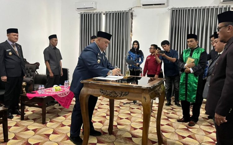 Daftar Lengkap 17 Pejabat Eselon II yang Kena Mutasi Perdana Bupati Bengkulu Selatan