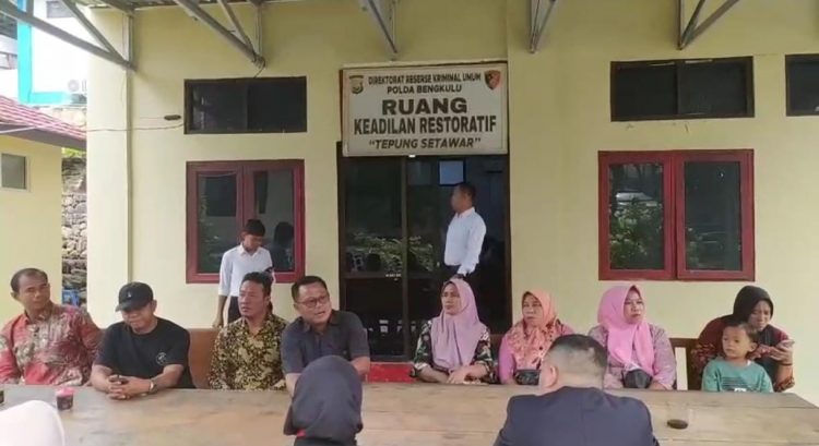 Restorative Justice: Remaja Selubuk Jadi Korban Pengeroyokan di Bengkulu Tengah, Pelaku Kena Sanksi Sosial