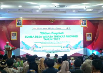 Malam Anugerah Desa Wisata 2025, Gubernur Helmi Hasan: Kita Harus Banyak Belajar dari Bali