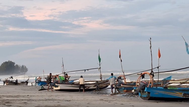 Bantuan Alat Tangkap Nelayan Kabupaten Mukomuko Mulai Didistribusikan Bulan Depan