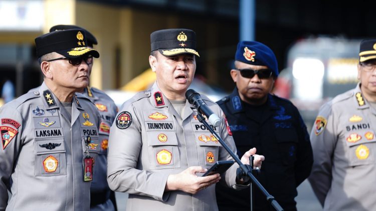 Buka Posko Penerimaan Bantuan Bencana, Polri Ajak Masyarakat Gotong Royong Demi Kemanusiaan
