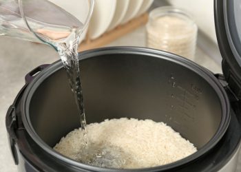 Rahasia agar Penanak Nasi Tahan Lama, Bisa Kamu Coba di Rumah