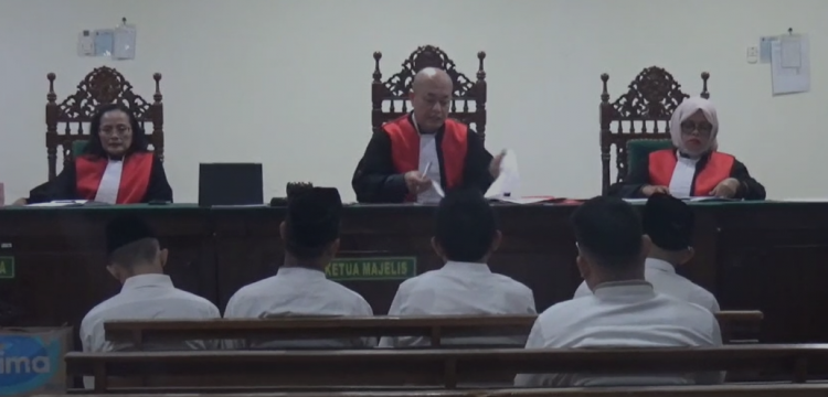 Lima Terdakwa Korupsi Labkesda Kota Bengkulu Sidang Perdana