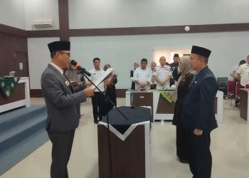 Staf Ahli Bidang Pemerintahan Rejang Lebong Dilantik Bupati Kepahiang Jadi Kepala BKPSDM