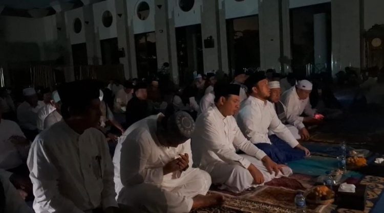 Malam Pergantian Tahun 2026, Pemkot Bengkulu Gelar Zikir Akbar dan Doa Bersama, Tetap Khusyuk Walau Mati Lampu
