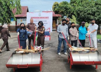 Kejaksaan Negeri Mukomuko Musnahkan Barbuk dari 33 Perkara Status Inkrah