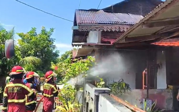 Rumah Personel Damkar di Kota Bengkulu Habis Terbakar