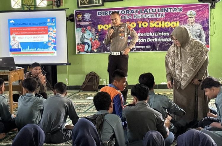 Ditlantas Polda Bengkulu Gelar Police Go To School di SMA Negeri 7 Kota Bengkulu