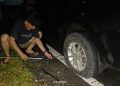 Gawat, Tempo 1 Jam Ada 4 Unit Mobil Pecah Ban Akibat Jalan Rusak di Jalan 2 Jalur Kota Tais Seluma