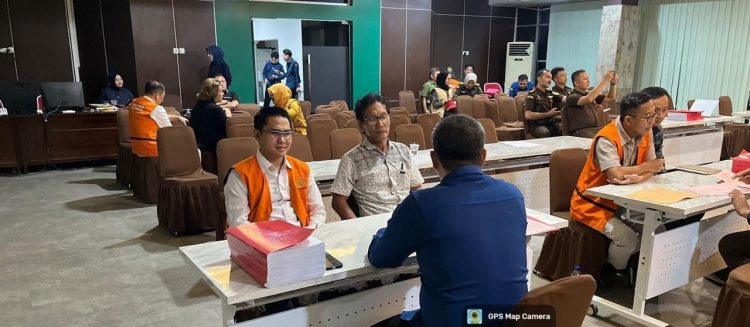 Oknum Pengacara Tersangka Korupsi Dilimpahkan, Penahanan Tetap Berlanjut