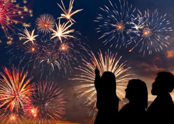 Tips Aman Rayakan Malam Tahun Baru di Tempat Ramai