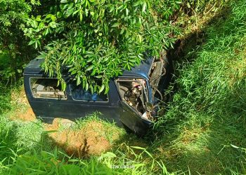 Gagal Nyalip, Minibus Terjun ke Jurang Padang Pelasan Seluma