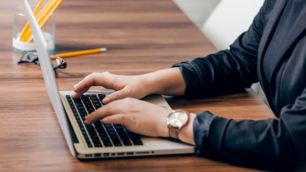 Siap-siap Kerja dari Mana Saja, Menko Airlangga Usul Work from Anywhere di Akhir Tahun