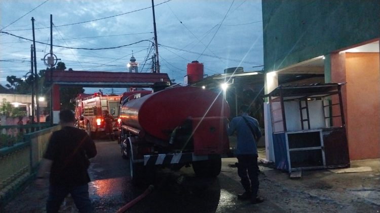 Hari Pertama 2026 Ada 2 Rumah Terbakar di Kota Bengkulu, Personel Damkar Ekstra Lembur