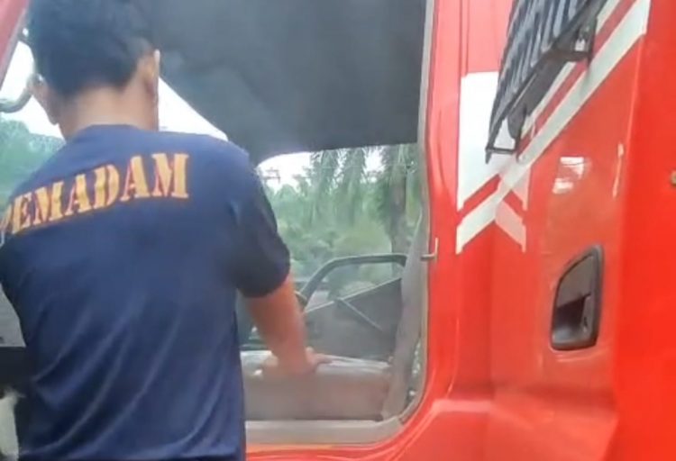 Mobil Pemadam Kebakaran di Seluma Terbakar Saat Meluncur ke TKP