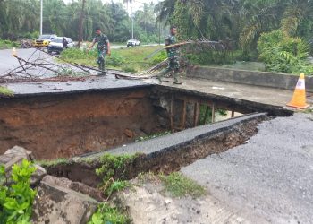 Jembatan di Mukomuko Bengkulu Amblas dan Putus Akibat Hujan Deras