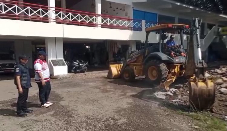 Pasar Barukoto Terus Diperbaiki, Target Maret Sudah Tuntas