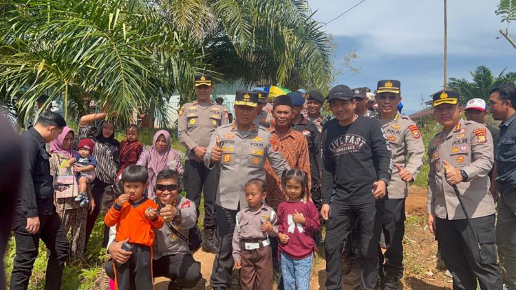 Kapolda Bengkulu Irjen Pol Mardiyono dan Bupati Blusukan ke Dusun Terpencil di Bengkulu Utara