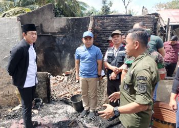Bupati Bengkulu Utara Tinjau Kondisi 4 Korban Kebakaran Rumah
