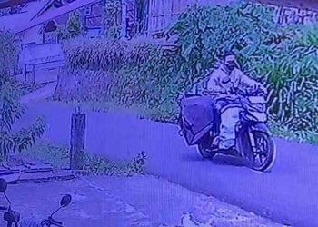 Cerita Malang Kurir Paket J&T di Bengkulu yang Lagi Nabung untuk Biaya Kelahiran Anak Pertama