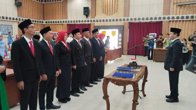 Pelantikan dan Pengambilan Sumpah 7 Komisioner KPID Bengkulu