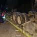 Truk Kontainer Terguling di Bawah Jembatan Fly Over Tais, Begini Kondisi Sopir dan Kernet