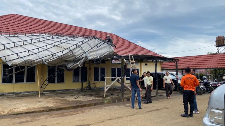 RSUD dan Rumah Warga Kepahiang Rusak Dihantam Badai