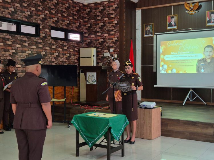 Pimpin Sertijab, Ini Pesan Kajari Lebong Kepada Pejabat Kasi Pidsus yang Baru