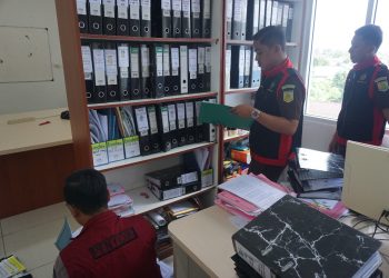 Kejaksaan Geledah Kantor BPN dan Rumah Mantan Bupati Bengkulu Selatan